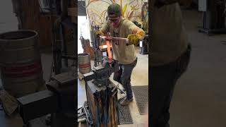 A Big Twist! Forged in Fire Champion making some Damascus #metal #blacksmith #forging #steel #forge
