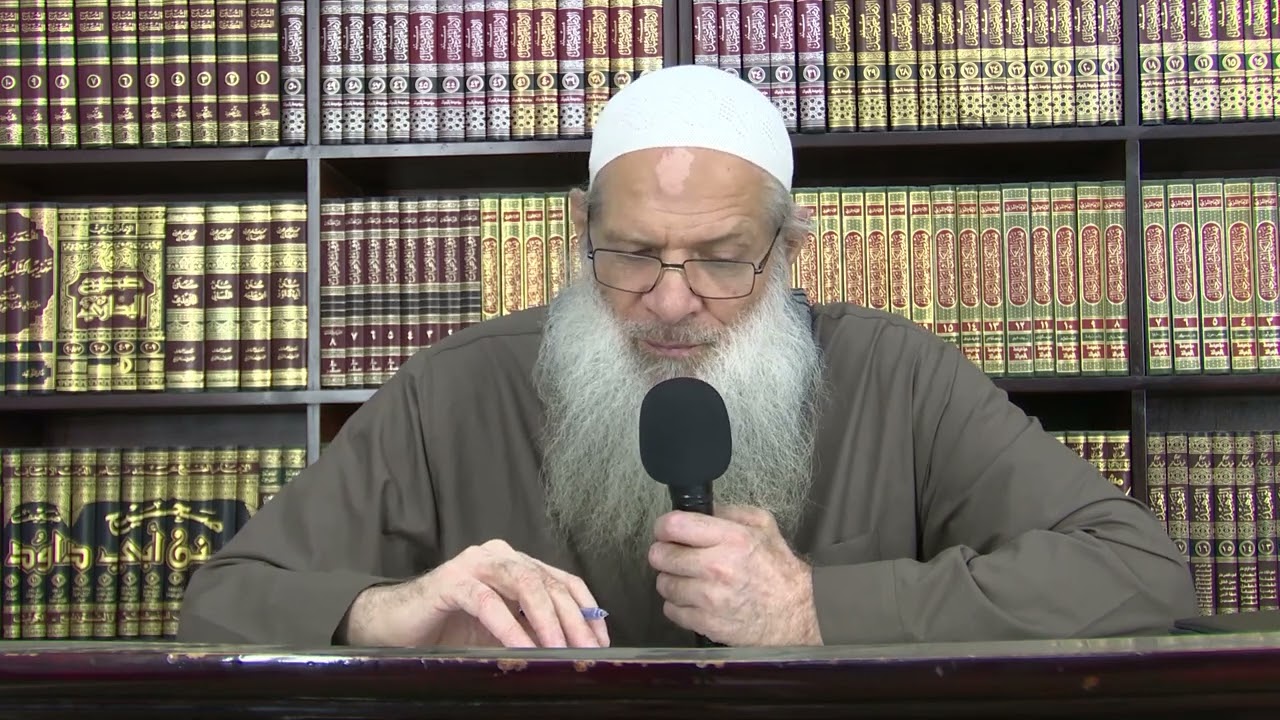 من المعالم القرآنية في التوبة أن التوبة من الله تعالى لمن أكثر من العمل الصالح وإن خالطه عمل سيء