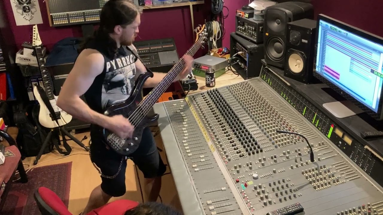Altars - Luminous Jar (Bass Playthrough, album take)