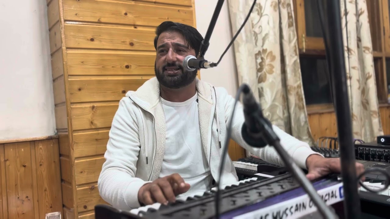 Zinda Rahnai Ke Lie  teri qasam by Altaf hussain 9797000424