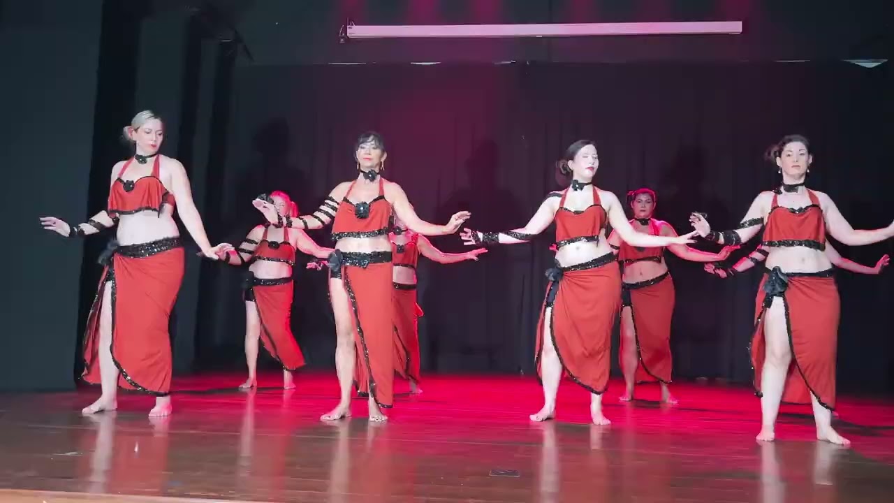 Dança do Ventre Magia do Oriente SP Festival Mulheres Extraordinárias Evita Perón 