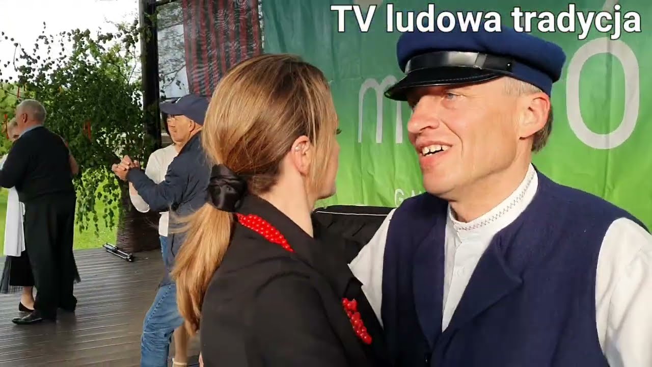 W cudownym naturalnym klimacie nad zalewem Kapela ADAŚKI zabawia gości na potańcówce w Ciekotach