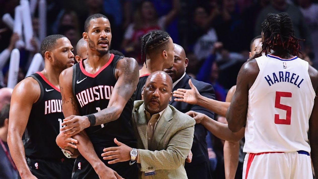 Houston Rockets push into LA Clippers' locker room - YouTube