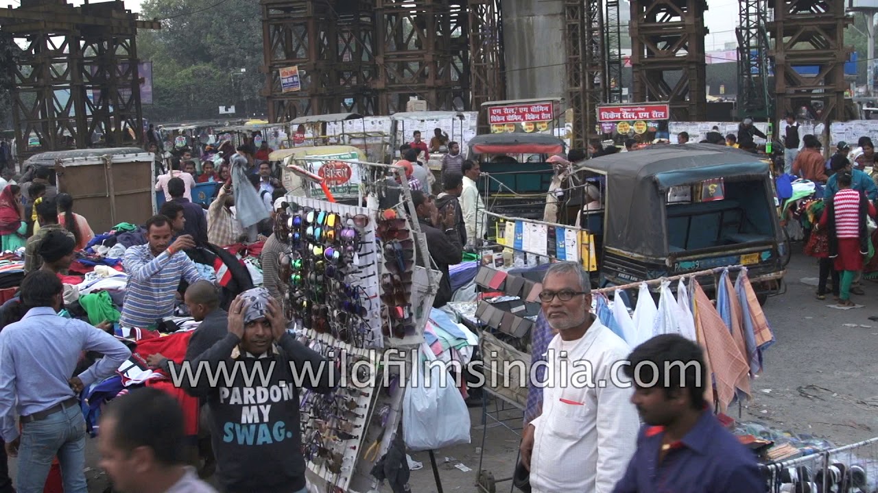 Market next to Patna Railway Station