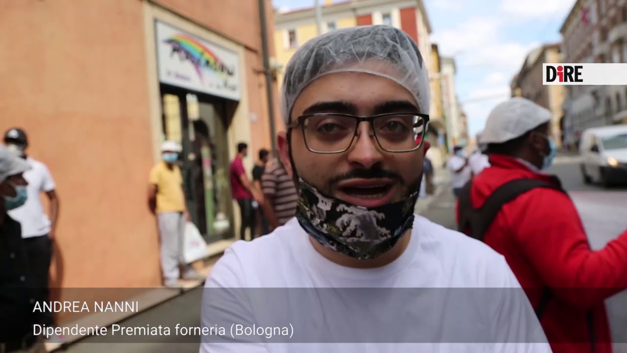 A Bologna imprenditori in spiaggia contro i Si Cobas: 
