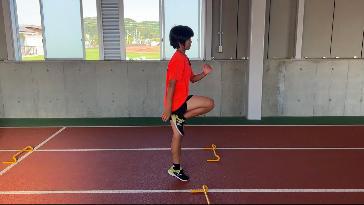 トップスピード爆上がり！膝をしっかり閉じた中間疾走動作を身につける練習【クラブ生初登場】ねね太郎のキレキレドリルを見逃すな！