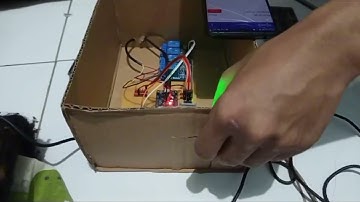 PRESENTASI ALAT SISTEM KEAMANAN RUMAH DENGAN Internet Of Things(IoT) BERBASIS MIKROKONTROLER ESP32