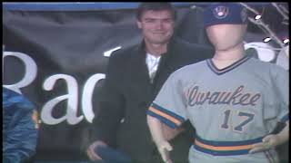 Milwaukee Brewers show off new uniforms