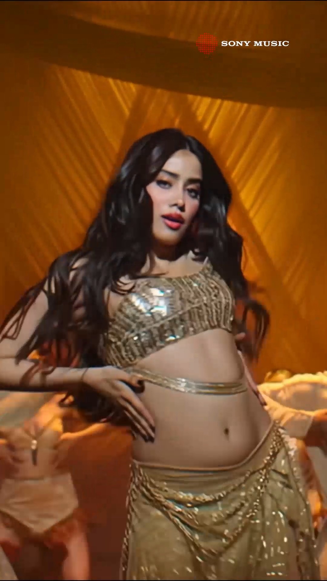 Let the music play on with Nadiyon Paar! ?✨ #nadiyonpaar #janhavikapoor #dancesongs