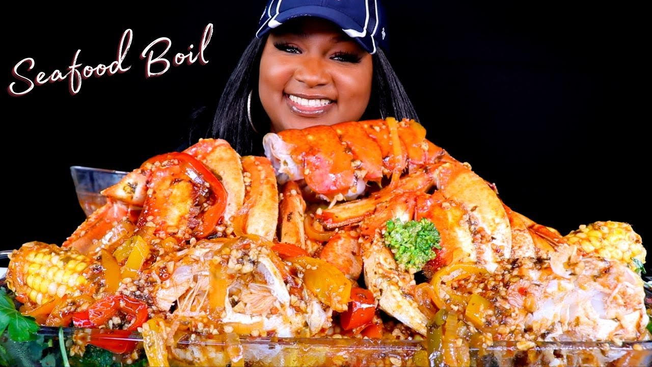 DUNGENESS CRAB LEGS + LOBSTER TAILS , SEAFOOD BOIL MUKBANG YouTube