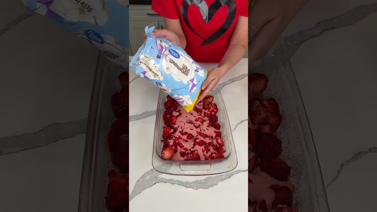 Strawberry cake hack!