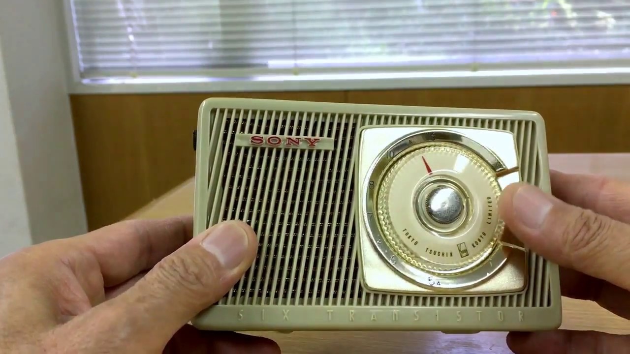 ソニー TR-61 東京通信工業 radio transhistor - YouTube