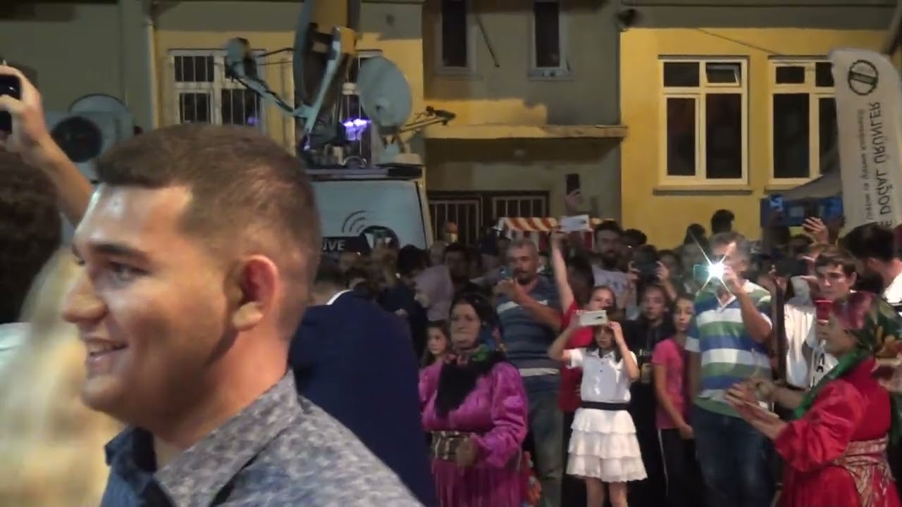 Sarıveliler  Goktepe Günderli Analardan yerel oyunlar Çekim: Zeki Demir