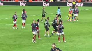 ARSENAL PLAYERS CELEBRATE WIN AGAINST COVENTRY CITY