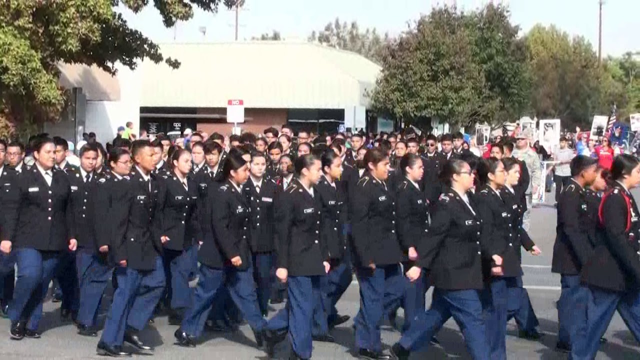 Arvin High School JROTC Veteran's Day Parade Bakersfield 11 11 17 YouTube
