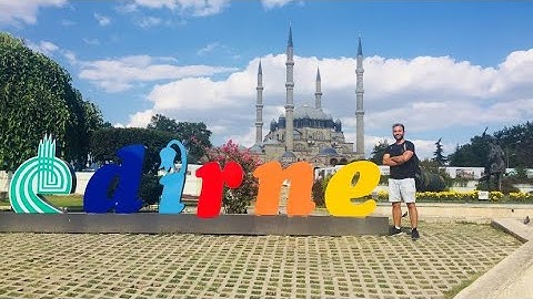 آيات من القران الكريم بصوت هذا الشيخ الرهيب🙏🏻🙏🏻 من مسجد السليمية في تركيا 🇹🇷