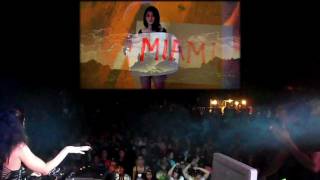 Ibiza Ozaka-Massive vs 220V-Cycle Sphere RMX-Visual Maximo Live Video Wealth