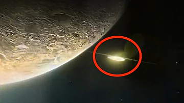 L'armée américaine publie des images de la NASA d'un OVNI de 3000 kilomètres de long près de Saturne