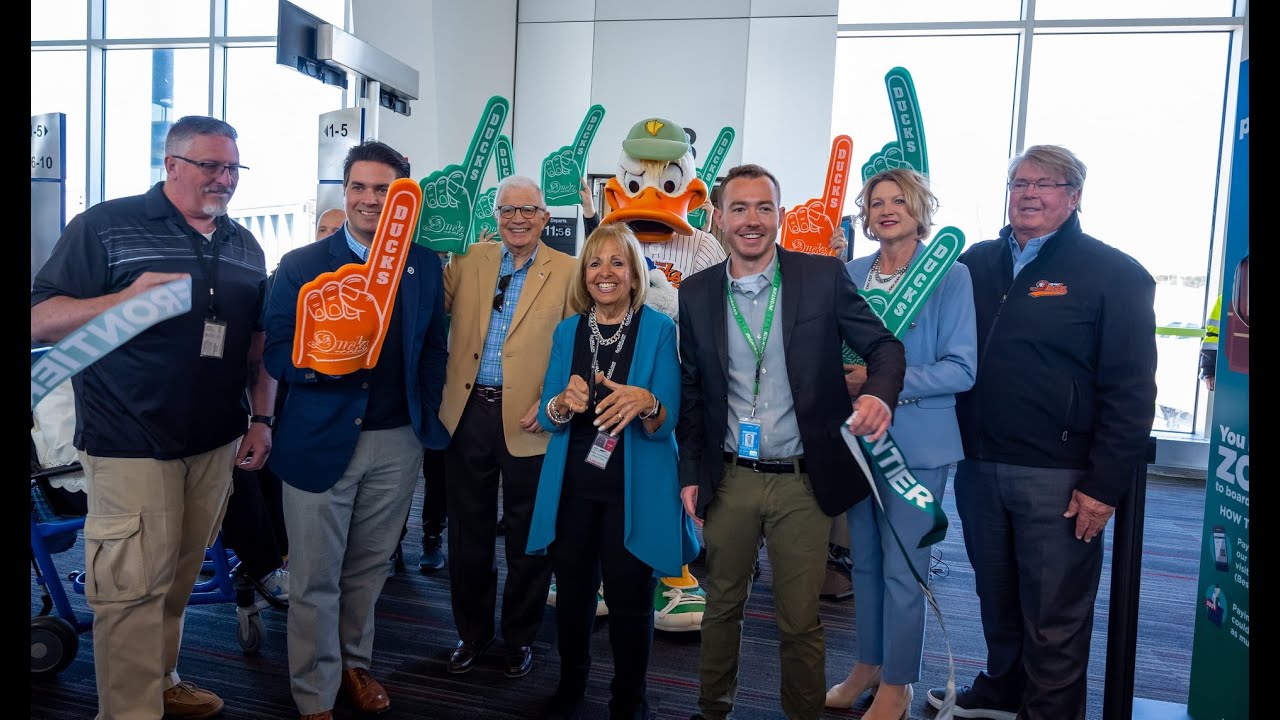 4/28/22 Long Island MacArthur Airport Celebrates New Raleigh-Durham Service on Frontier Airlines