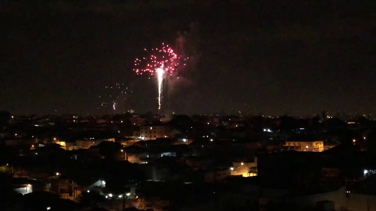 Fogos de Artifício na Virada de 2020 vistos de Vila Prudente
