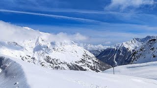 Having a good day on the slopes of Schnalstal Val Senales!