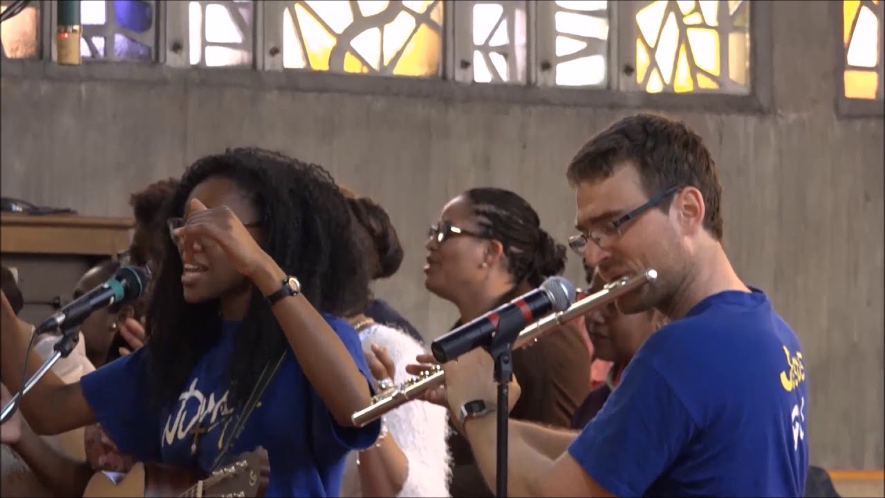 La Fraternité Notre Dame Mère de la Lumière au groupe de prière Christ