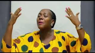 Dufite Imana itabara abayo Iyo dusenze iratwumba
