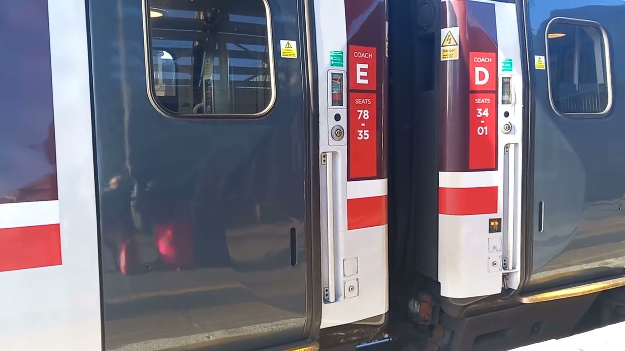 LNER 225 Arriving And Departing Doncaster