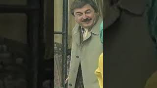 Biraz Sus Beni Dinle Mahallenin Muhtarları