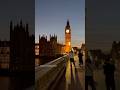 Unos segundos en Londres… imposible tener una foto del Big Ben sin gente 📸✨ #uk #londres #bigben