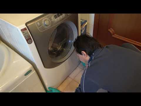 Lavatrice Hotpoint Ariston Indesit errore F05 sostituzione pompa scarico -  YouTube