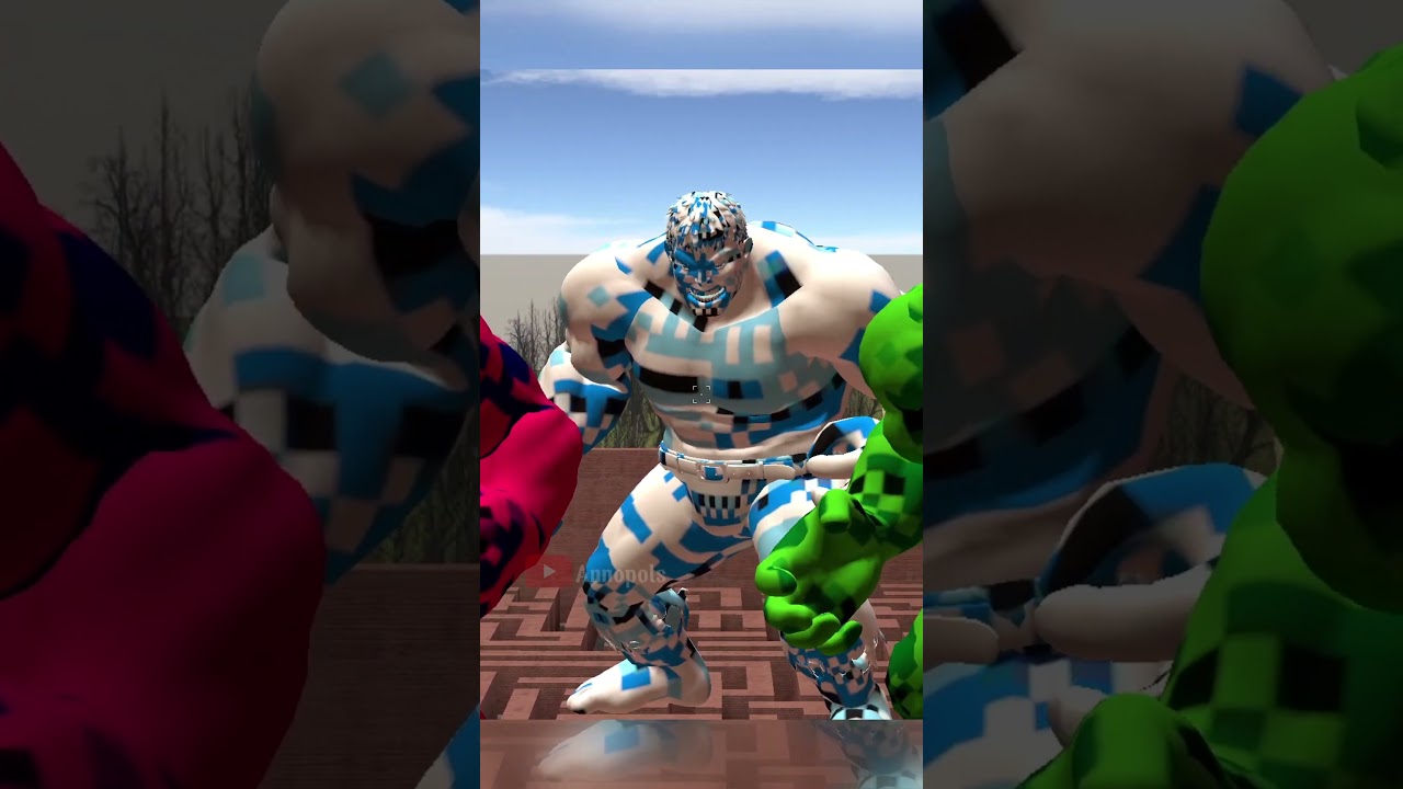3 Giant Hulk Evo in Maze 😱