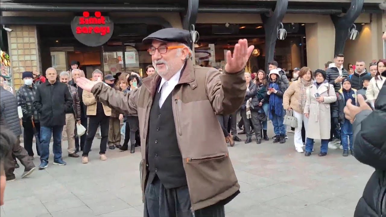 Şener Şen Kadıköy'de Döktürdü 😉🎉🎉🎉