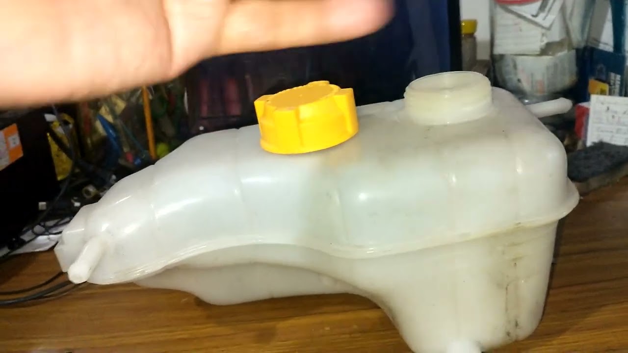 Que hacer si tu Ford Courier 2000 o ikon revienta o fisura el deposito del anticongelante Peluso Tv
