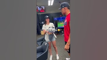 Aaron Judge gifts Caitlin Clark kicks 🔥