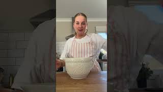 I love making these anzac biscuits! 😋 Ingredients: 130g butter 2 tbsp golden syrup 2 tbsp water 1