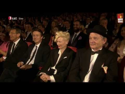 Vídeo: Tilda Swinton se tornou a principal estrela da abertura da Berlinale