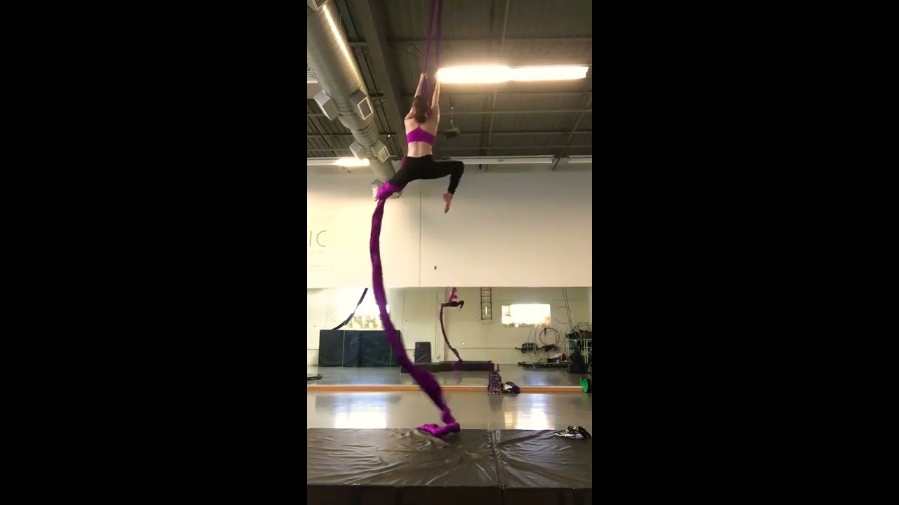 Silks - Knee Tangle