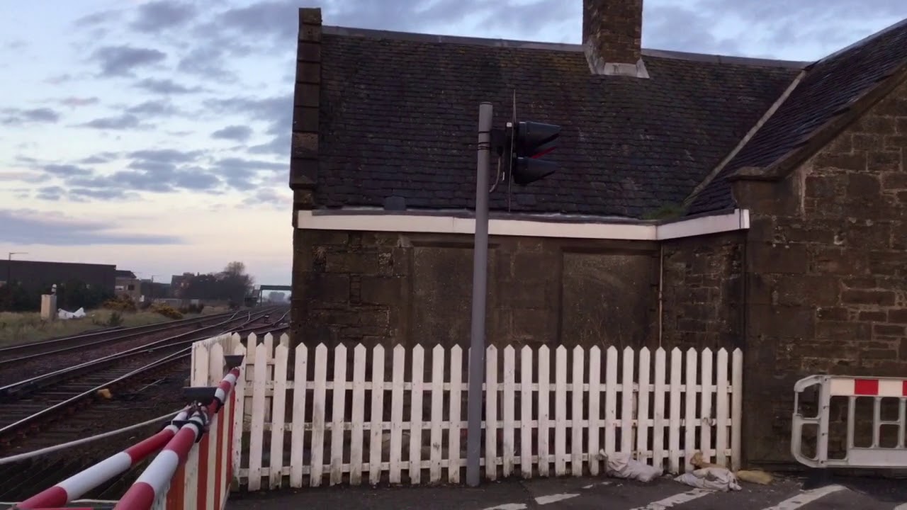 Carnoustie Station Level Crossing (Angus) Friday 20.04.2018