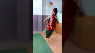 Malai Chaubandi Choli Le Ramri Dekhiyo Dance #ytshorts #shorts #youtubeshorts