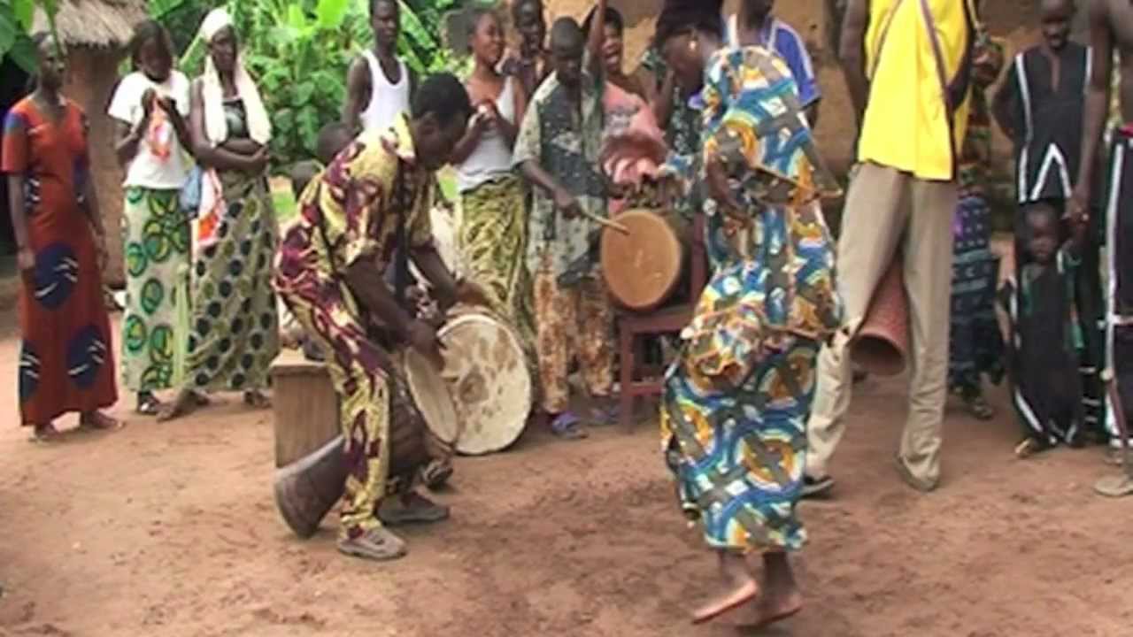 Abou Djembefola en 2008 à Kankan YouTube