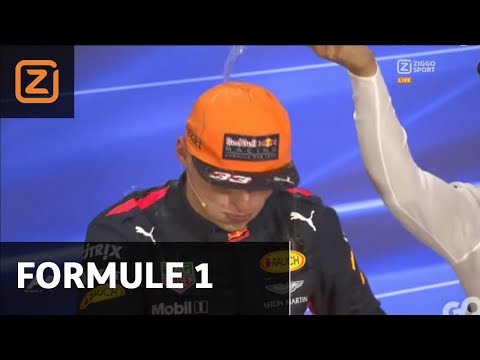 Max Verstappen krijgt nat pak in persconferentie | GP Maleisië 2017