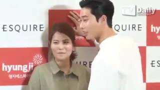 park seo joon kissing fan service