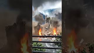 what is this Tsunami fire or tornado lightning?