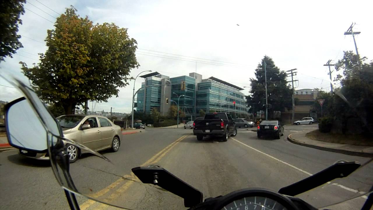 Car and Truck run red light - YouTube