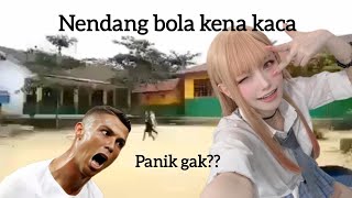 Main Bola Kena Kaca - auto panique