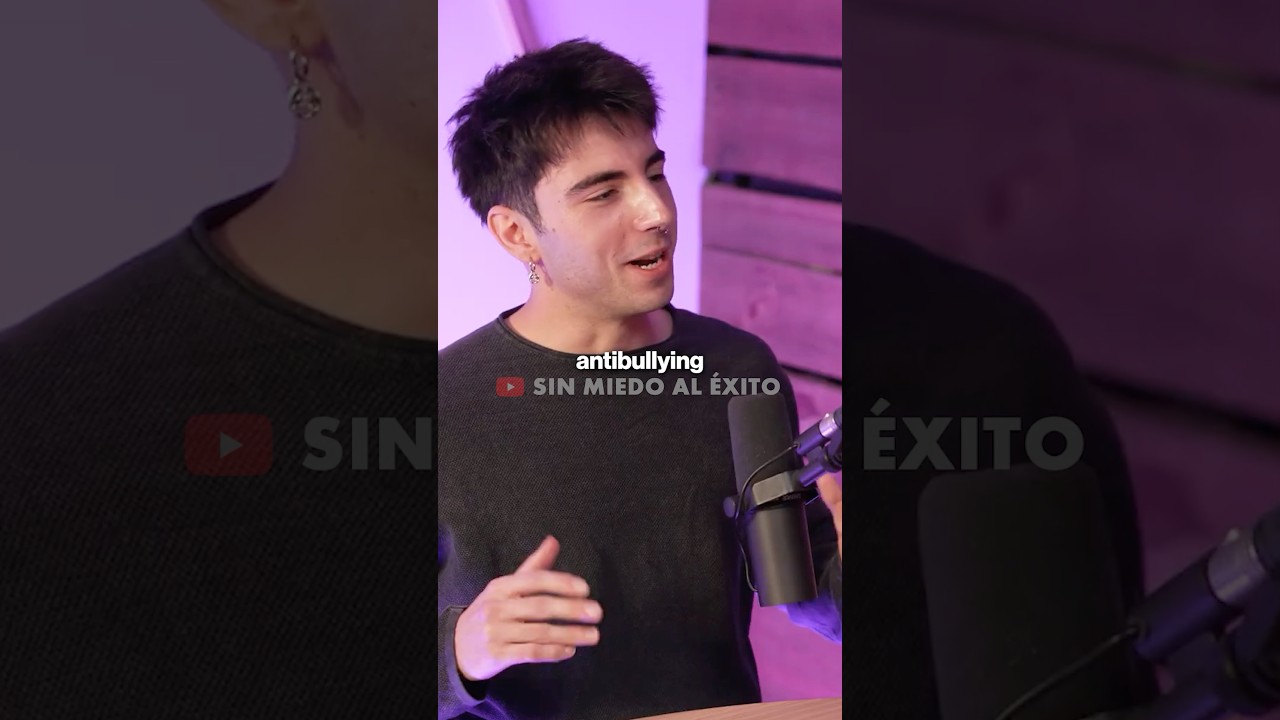 💀 Beniju explica como expuso Clash Royale en su clase