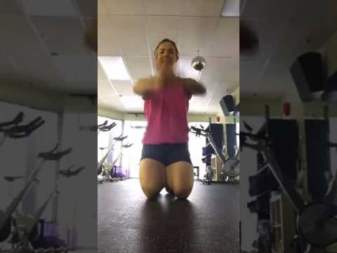Fit In A Minute! Balancing Plank! workouts traduccion