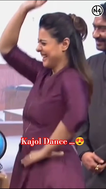 Ladki Badi Anjani #kuchkuchhotahai #kajollove...💯😍😍😍👌