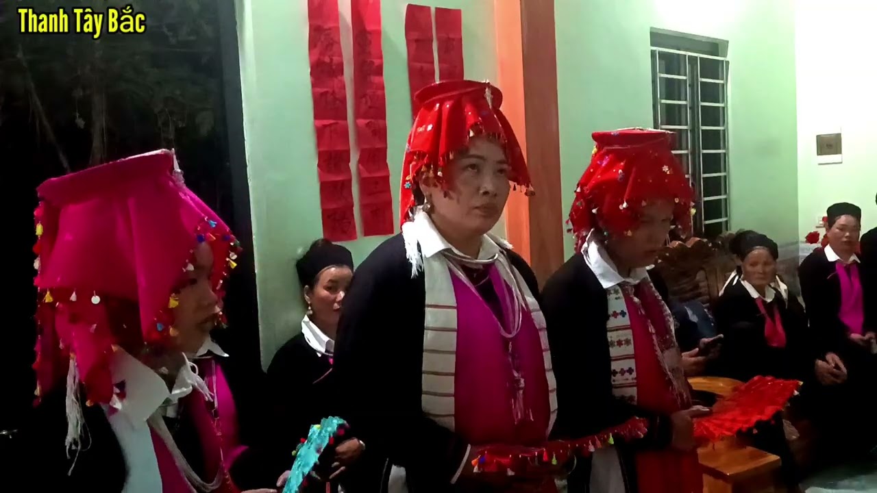 Hát ảy bố mẹ phụ mẫu, đám cưới Dao Tuyển, tại thôn Cốc Đào xã Bảo nhai, tỉnh Lào Cai 